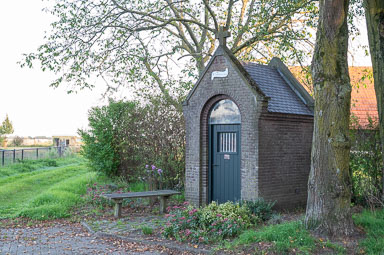 Wegkruisen en kapellen